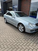 Mercedes-Benz Mercedes Benz CLK 280 Avantgarde Ausstattu... - Mercedes-Benz CLK 280 von privat