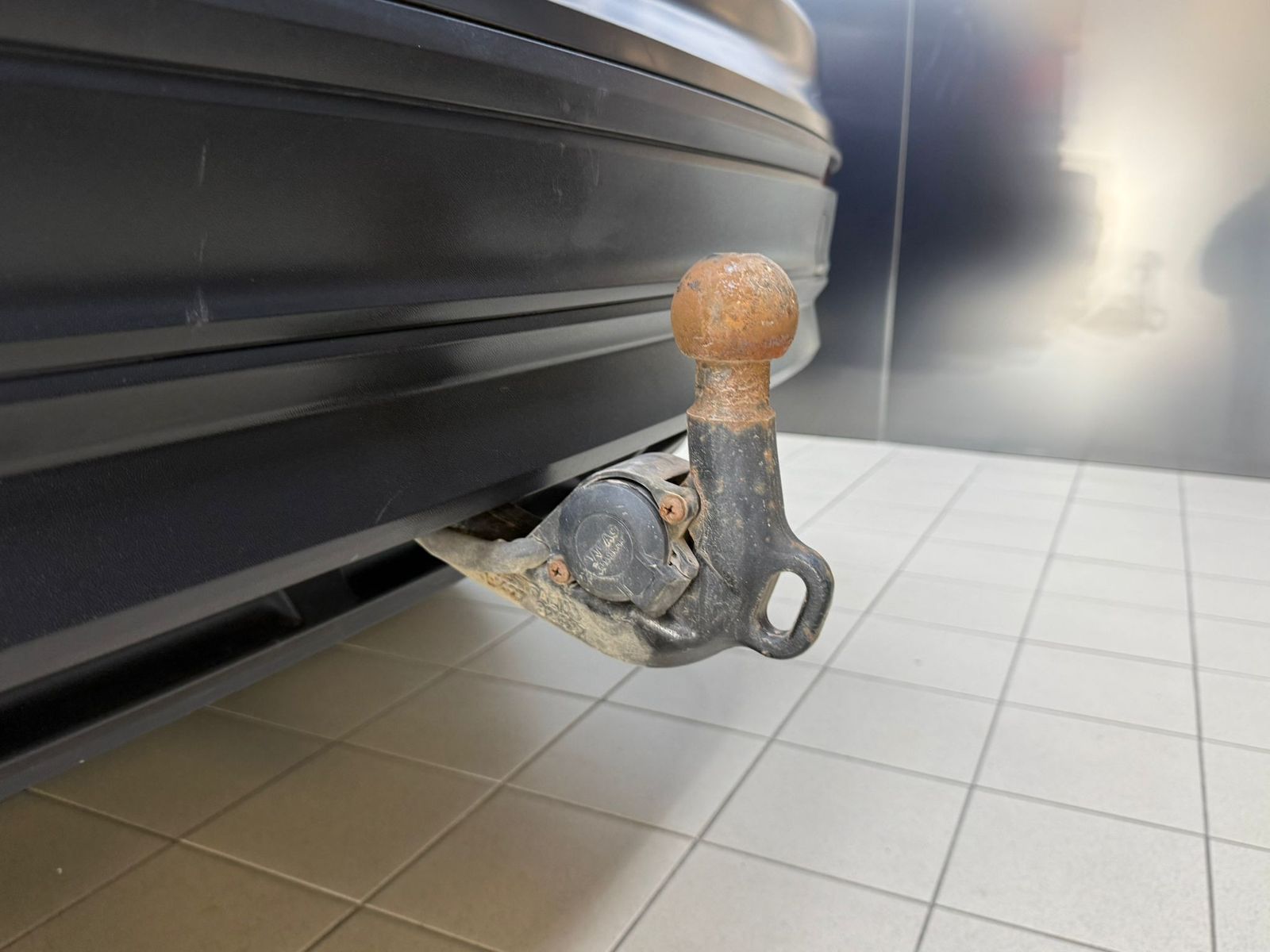 Fahrzeugabbildung Volkswagen Tiguan 2.0d DSG Comf 4Mot >NAVI+SHZ+PDC+LM+AHK+