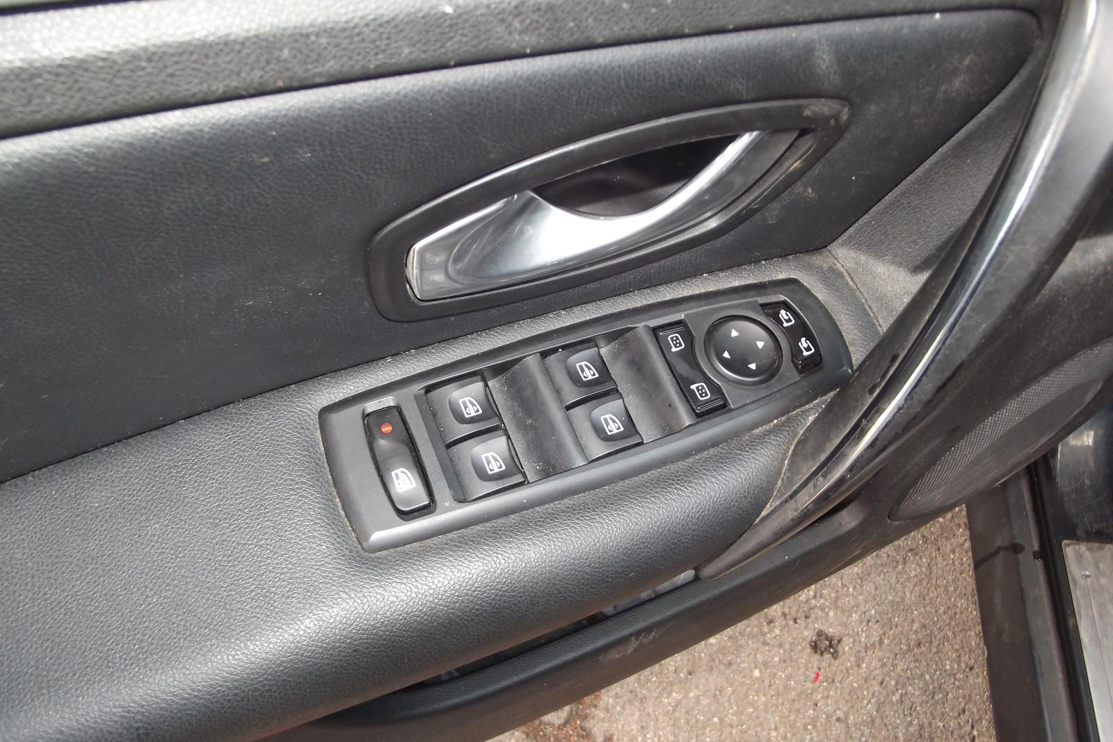 Renault Laguna 2008 — photo 10