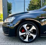 Volkswagen Golf VII GTI DSG*BI-XENON*SHZ*NAVI*100% ORIGINAL - Volkswagen: Original