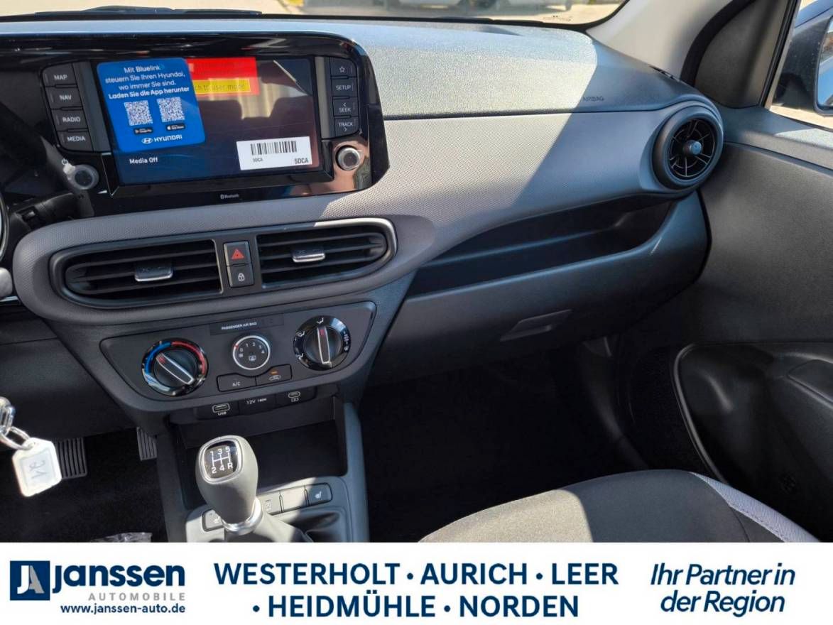 Fahrzeugabbildung Hyundai i10 Trend Komfortpaket PDC Rückfahrkamera Navi S