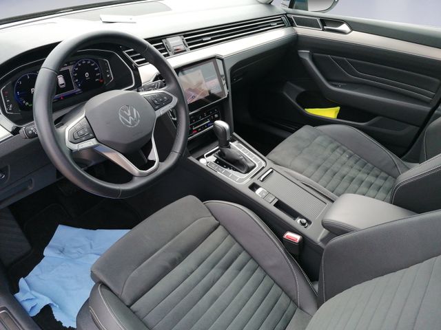Passat Variant 2.0 TDI SCR DSG Elegance STHZ