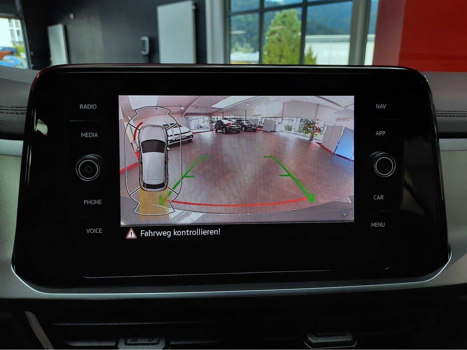 Fahrzeugabbildung Volkswagen T-Roc TSI *AHK*Standhzg*Cam*LED*Sitzhzg*Navi*ACC