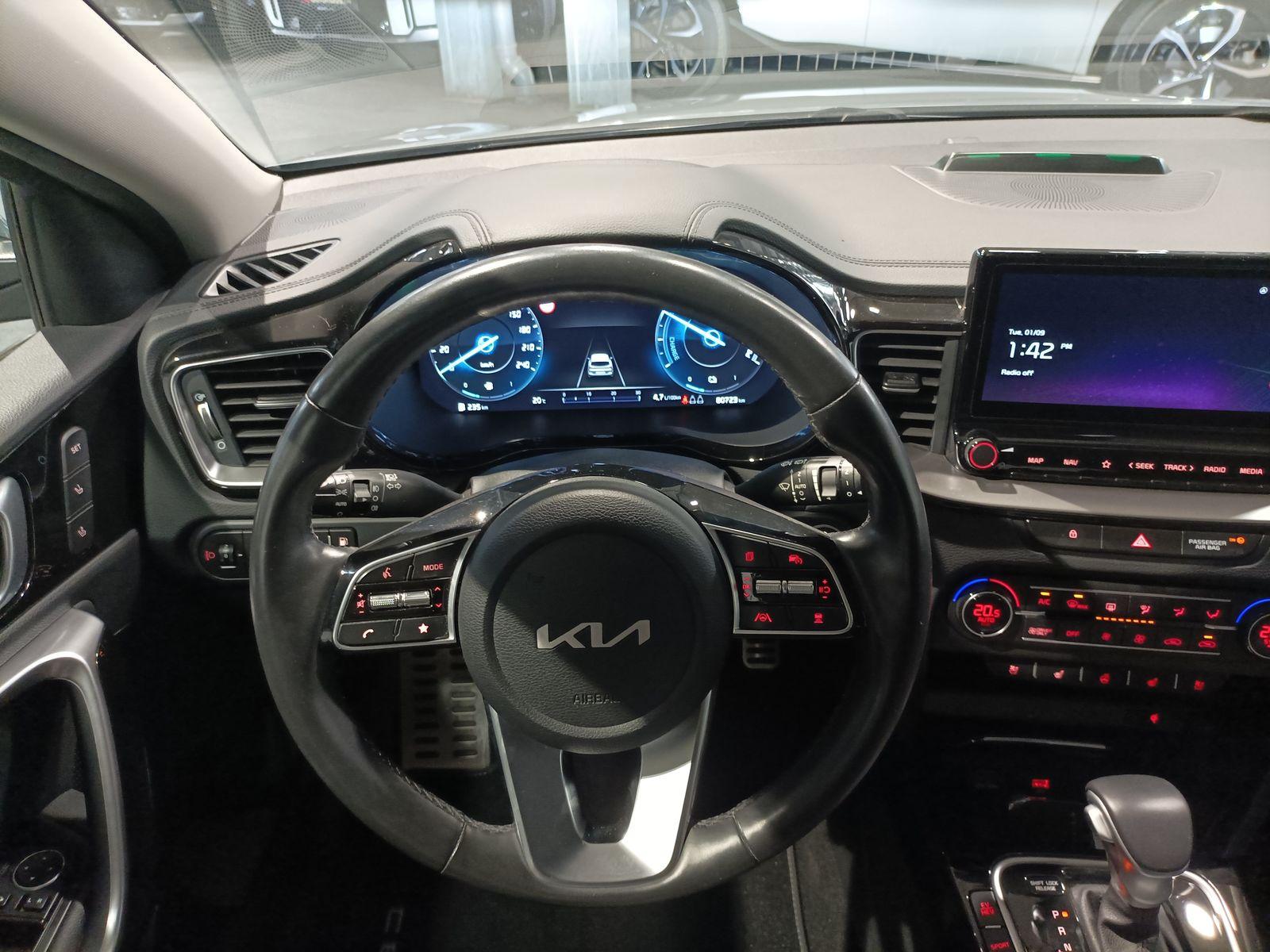 Kia Ceed 1.6 PHEV Platinum Ed LED|Navi|Leder|Kamera
