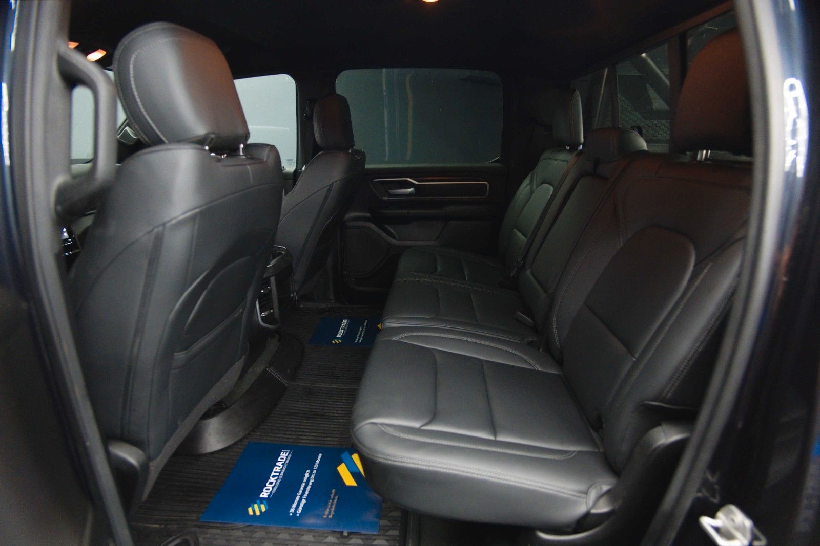 Fahrzeugabbildung Dodge RAM 5.7 V8 HEMI 4x4 OFFROAD Night-Paket LONGBED