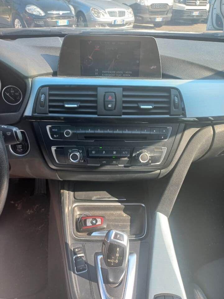 BMW 316 2014 — photo 13