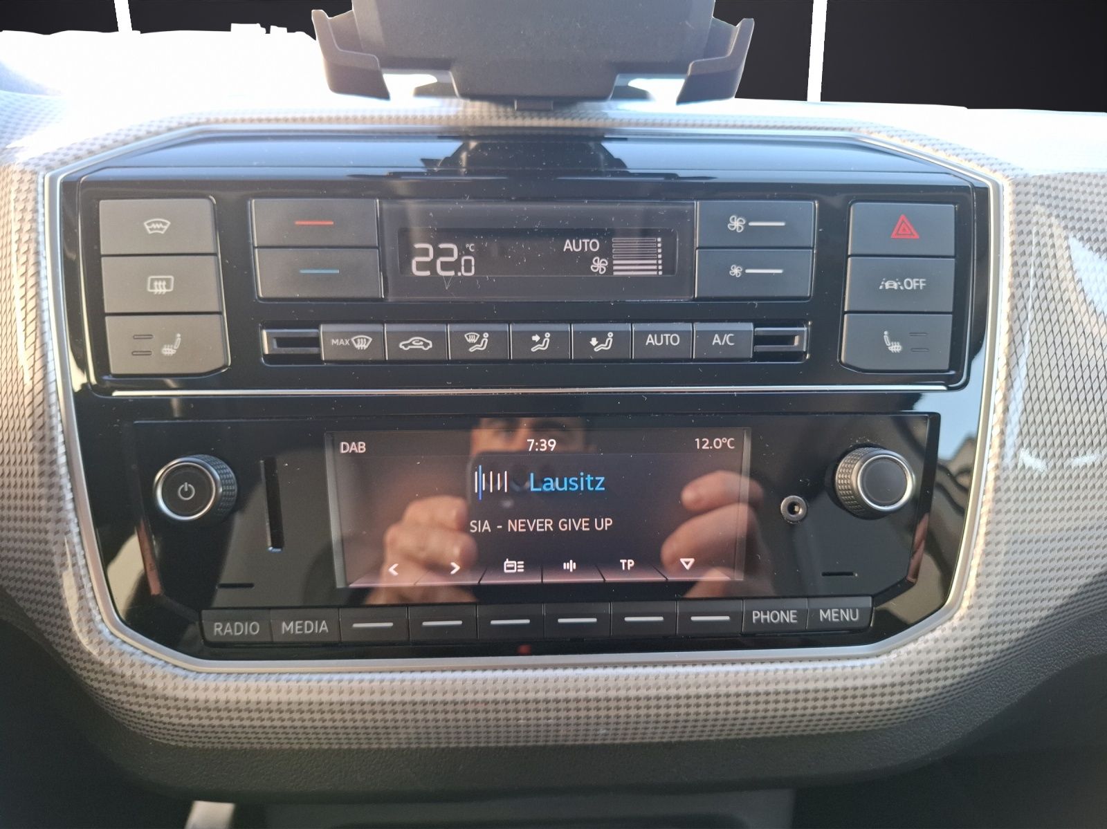 Fahrzeugabbildung Volkswagen e-up! Max Climatronic GRA RFK DAB SH LM