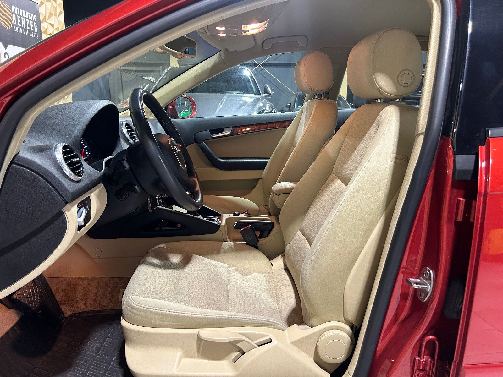 Fahrzeugabbildung Audi A3 Sportback 1.4TFSI Ambiente/KLIMA/AUTOMATIK/SH