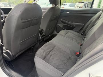 Volkswagen Golf - 12