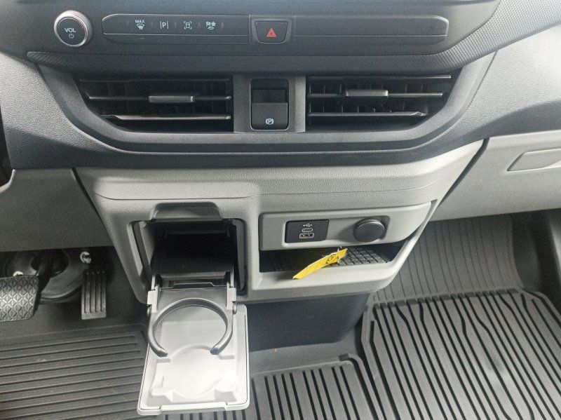 Fahrzeugabbildung Ford Tourneo Custom L2 320 2.0 EcoBlue Aut. ACC+LED+N