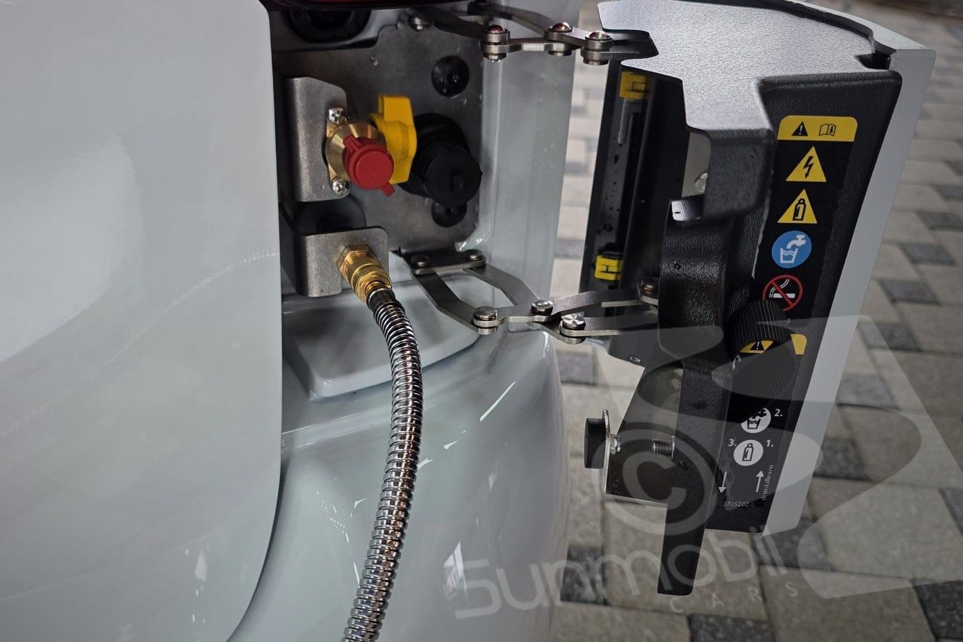 Fahrzeugabbildung Crosscamp EXPLR Opel 177 PS Automatik´27