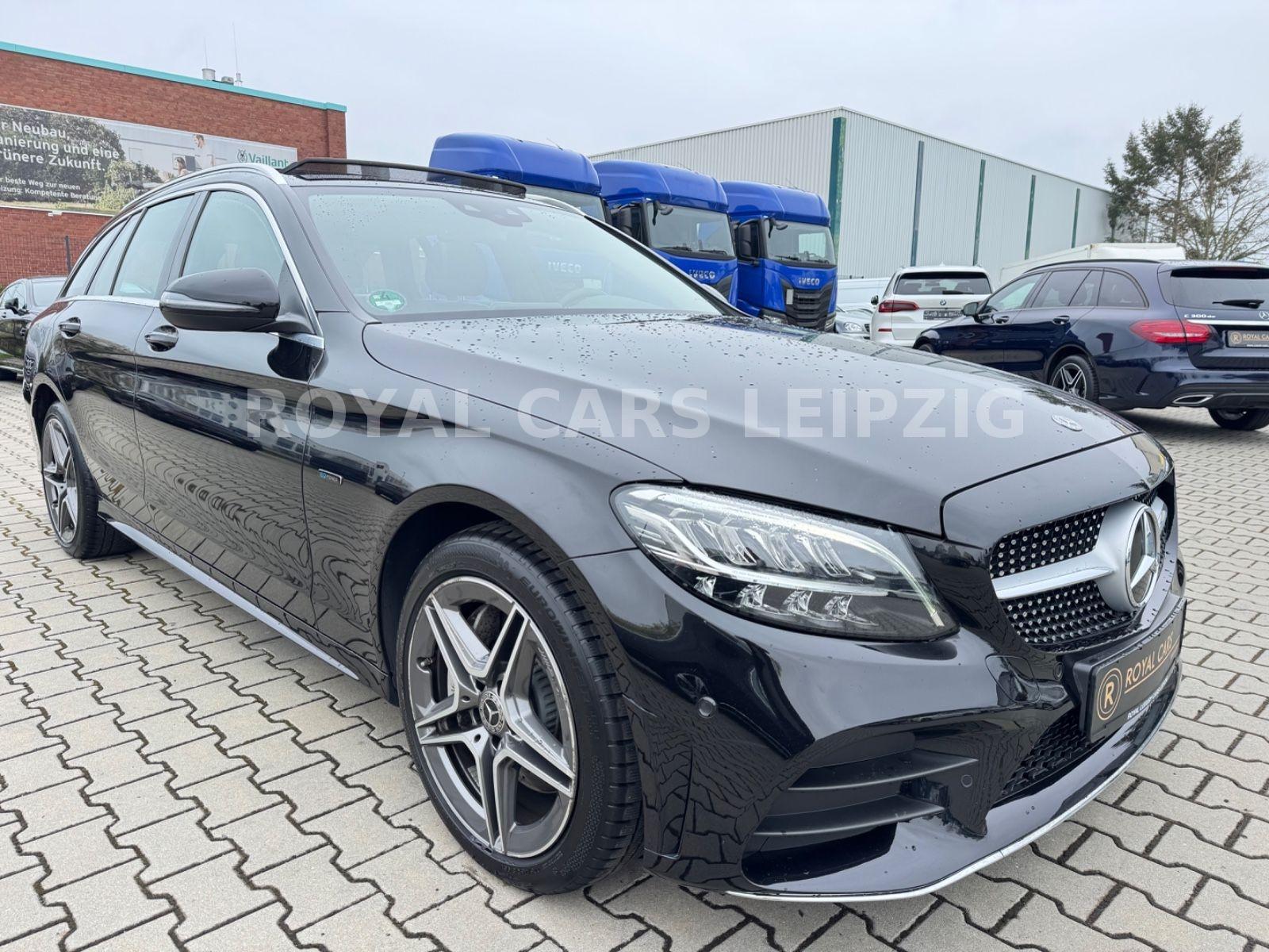 Mercedes-Benz C 300 T de AMG-Line|Panorama|Burmester|1-Hand|