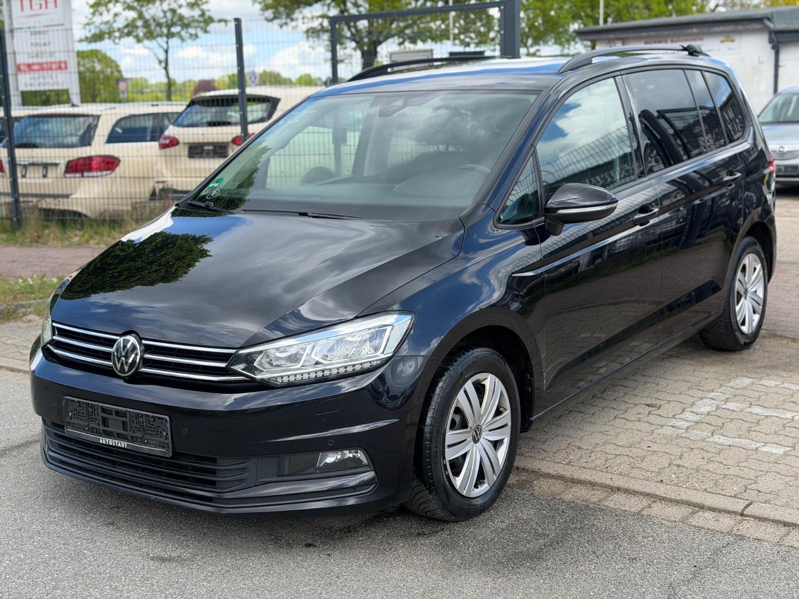 Volkswagen Touran 2.0 TDI Aut*Kamera*Digitaltacho*Xen*LED*