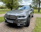 BMW X5 xDrive40d - Pano*AHK*Standh*Head Up*360°Kam