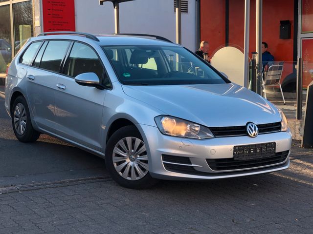 Volkswagen Golf VII Variant BMT *PDC*Navi*8 Räder*Sitzheizu