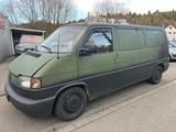 Volkswagen T4 Multivan UMBAU BETT WASSER STROM - Volkswagen T4 Multivan: Grün