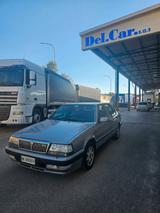 Lancia Thema 2.0 i.e. 16V cat LS - Lancia Thema mit Benzin-Antrieb