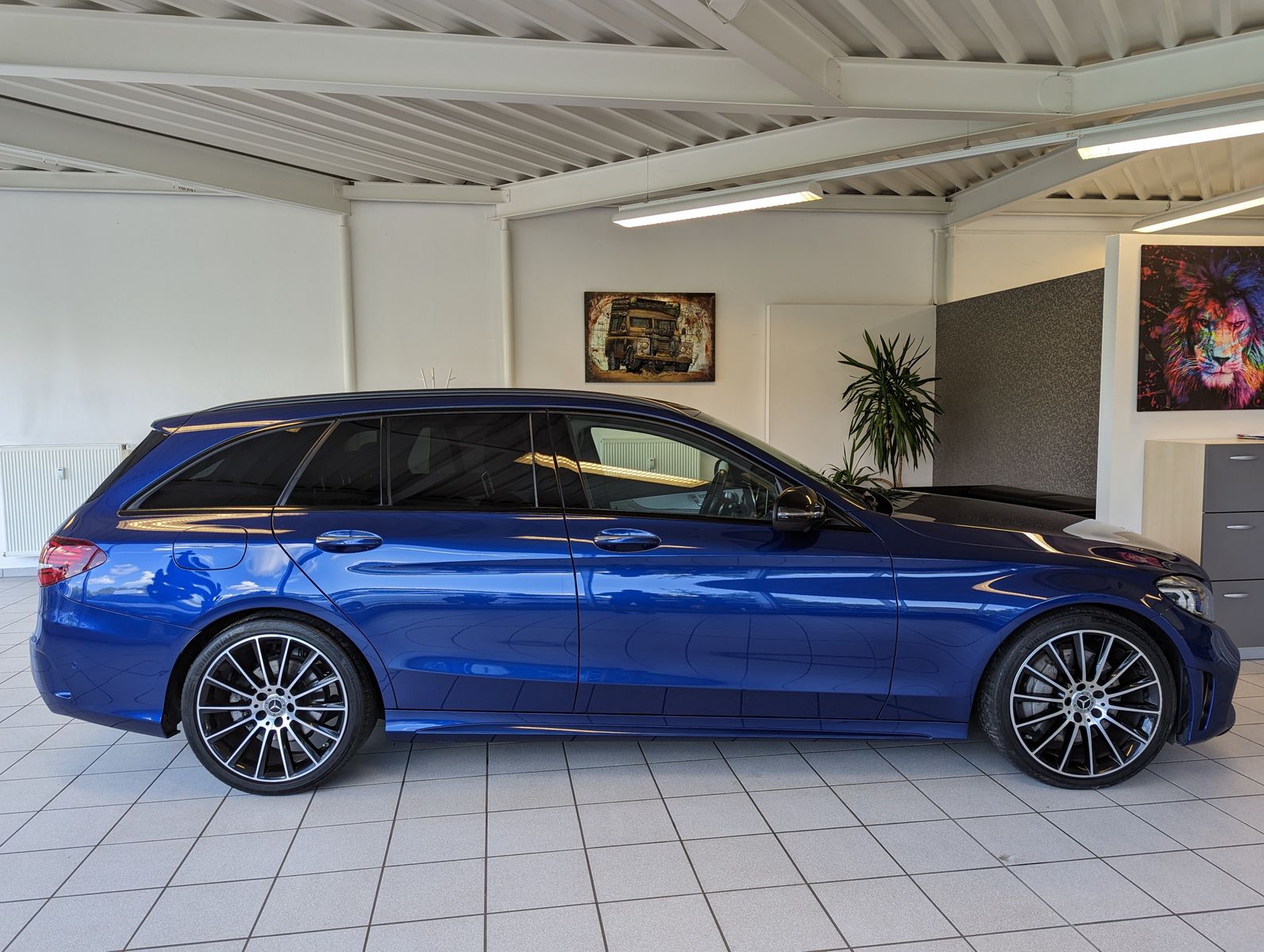 MERCEDES-BENZ C 300 d AMG Multbeam Burmester Memory designo 19 - Image 8