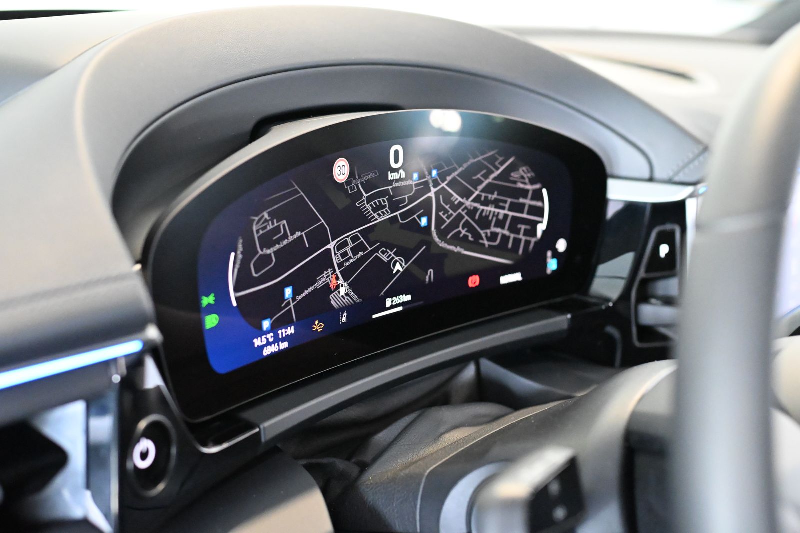 Porsche Macan Electric 100 kWh HUD ACC Leder CarPlay LED foto 12