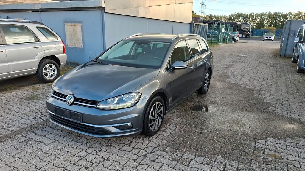 Image of Volkswagen Golf