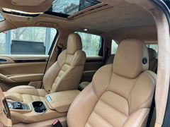 PORSCHE Cayenne Turbo PORSCHE Cayenne Turbo