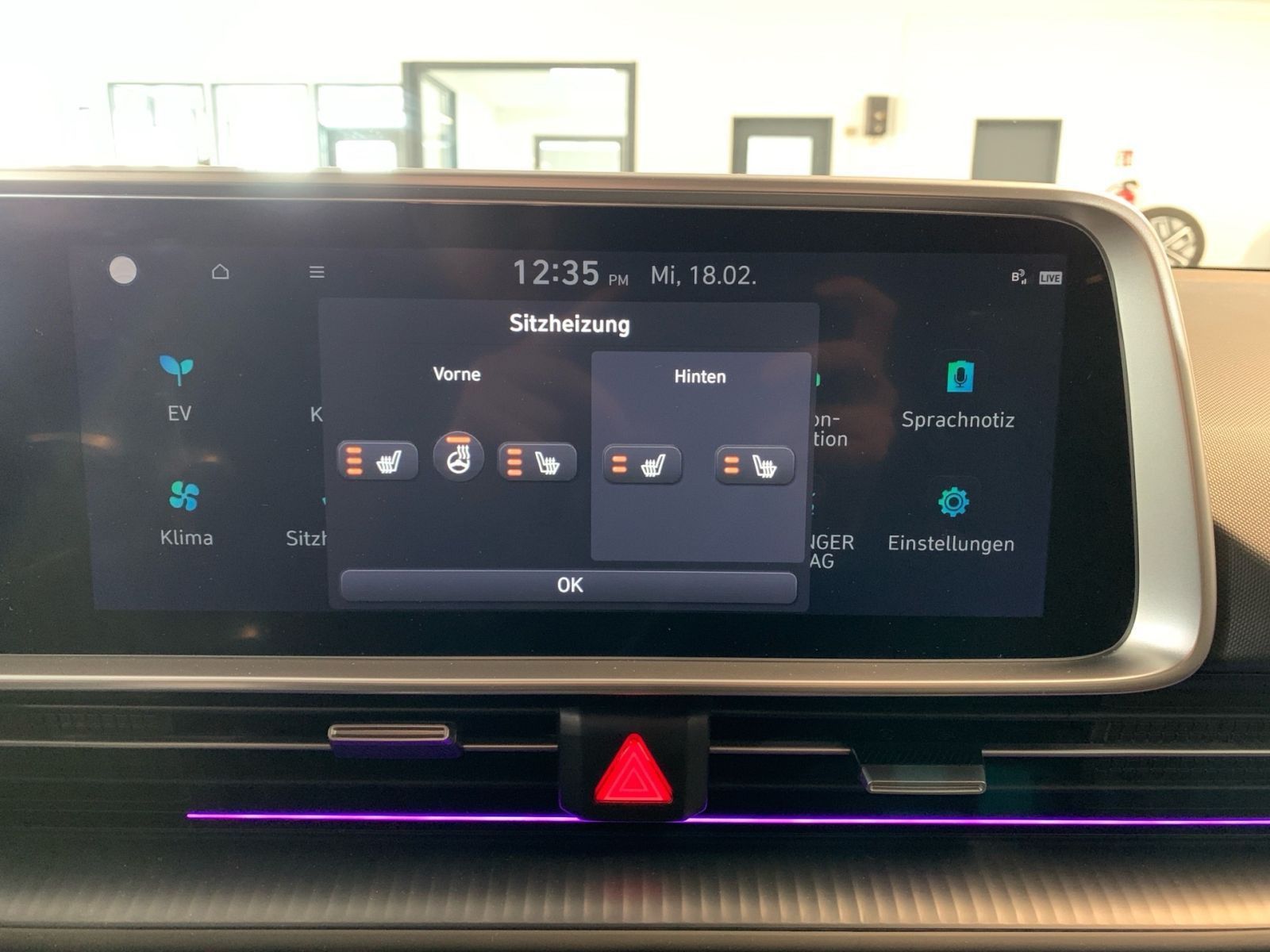 Fahrzeugabbildung Hyundai IONIQ 6 Techniq Elektro 4WD 77,4 kWh