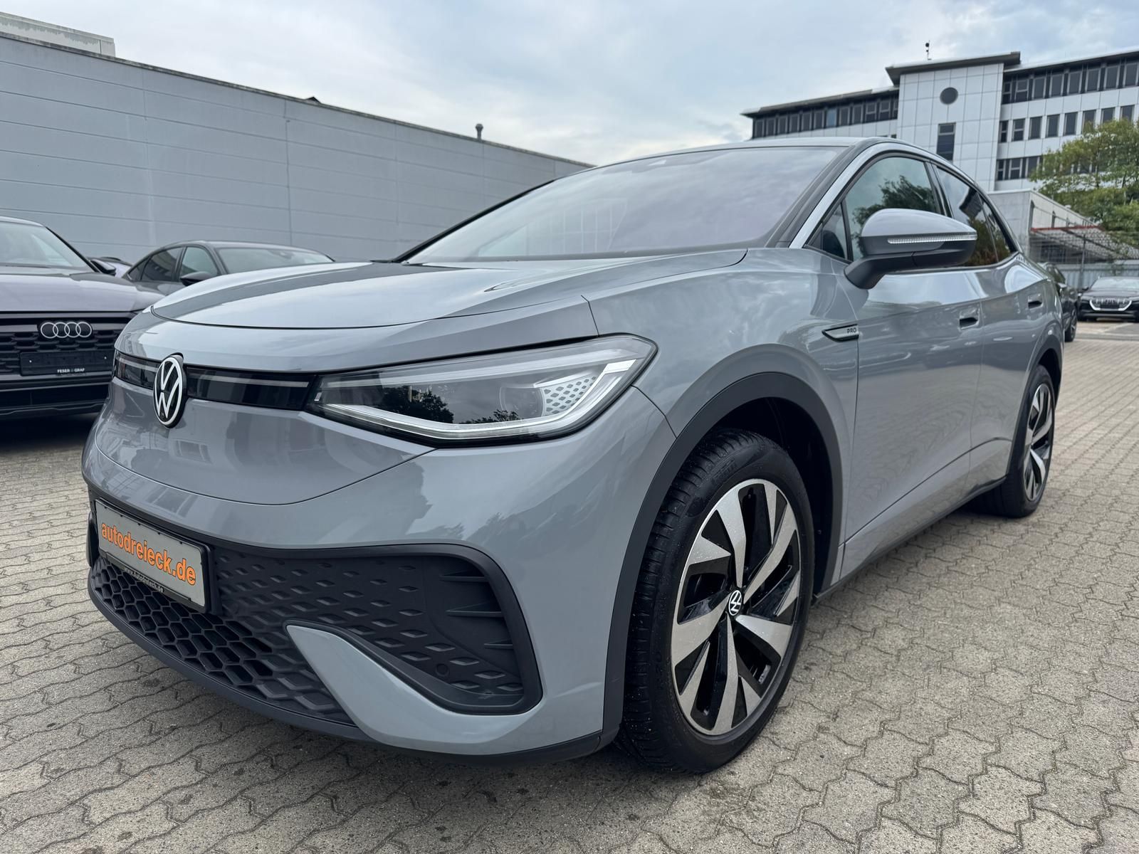Volkswagen ID.5 Pro Performance ACC AHK WÄRMEPUMPE 360° 20Z