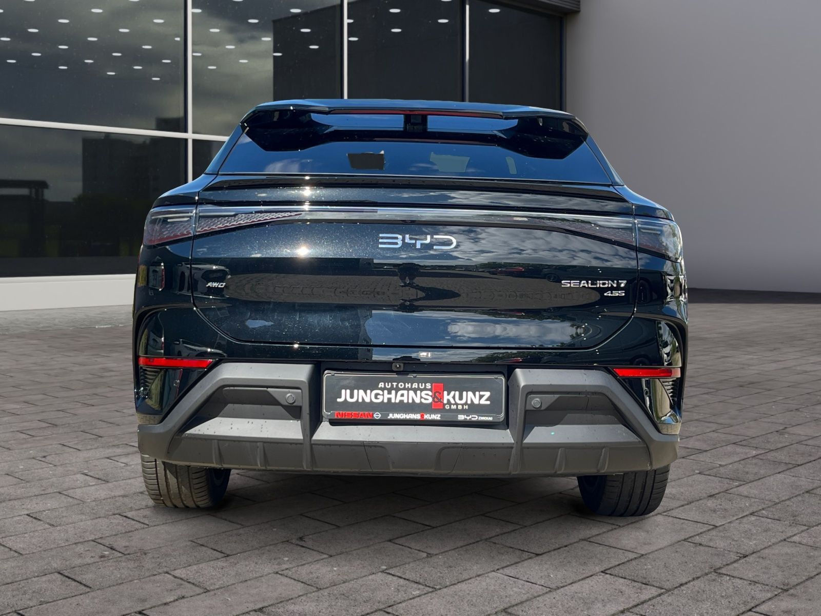 BYD SEALION 7