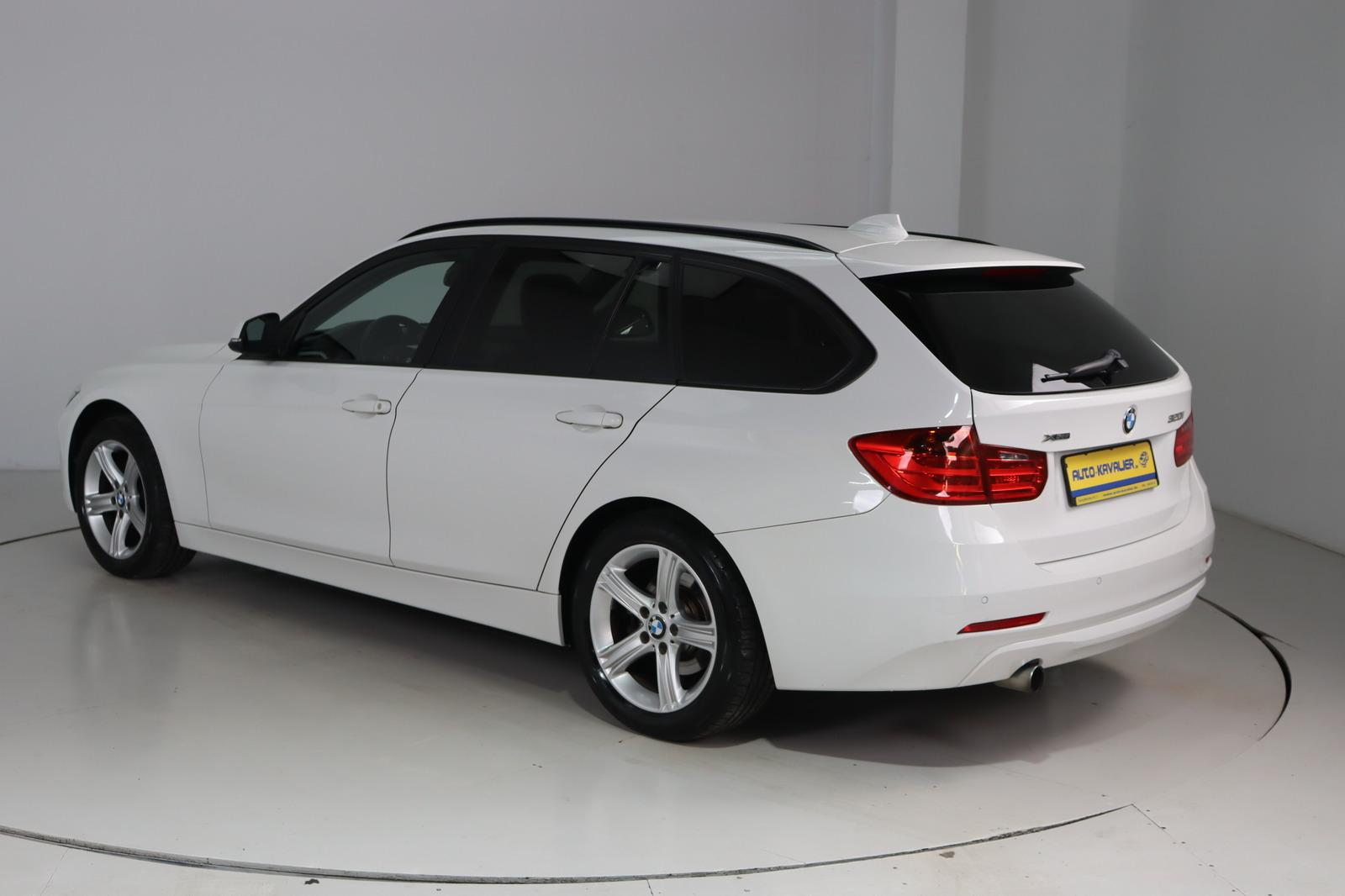 BMW 320 i Touring xDrive * Bi- Xenon * Navi