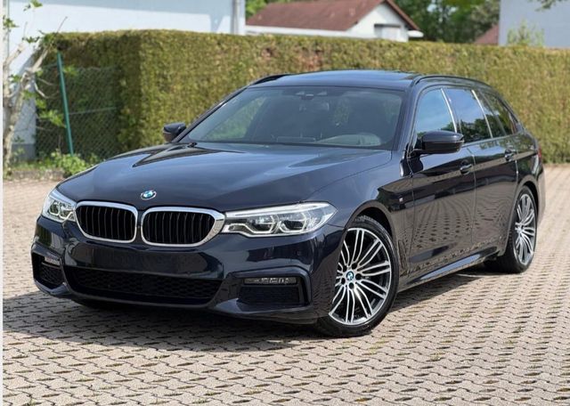 BMW 5 Touring 520 i M Sport Paket Panorama 360Camera