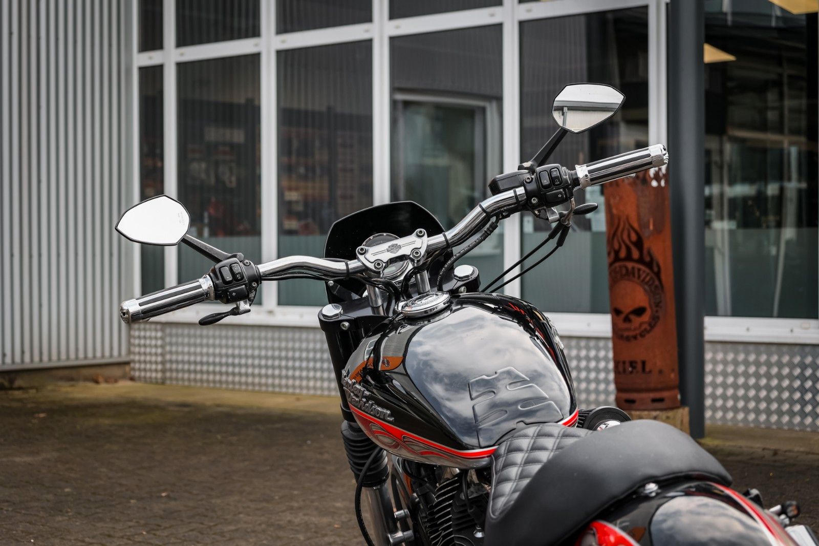 Fahrzeugabbildung Harley-Davidson XL1200L Cafe Racer Umbau -BSL 200er  Heckumbau--