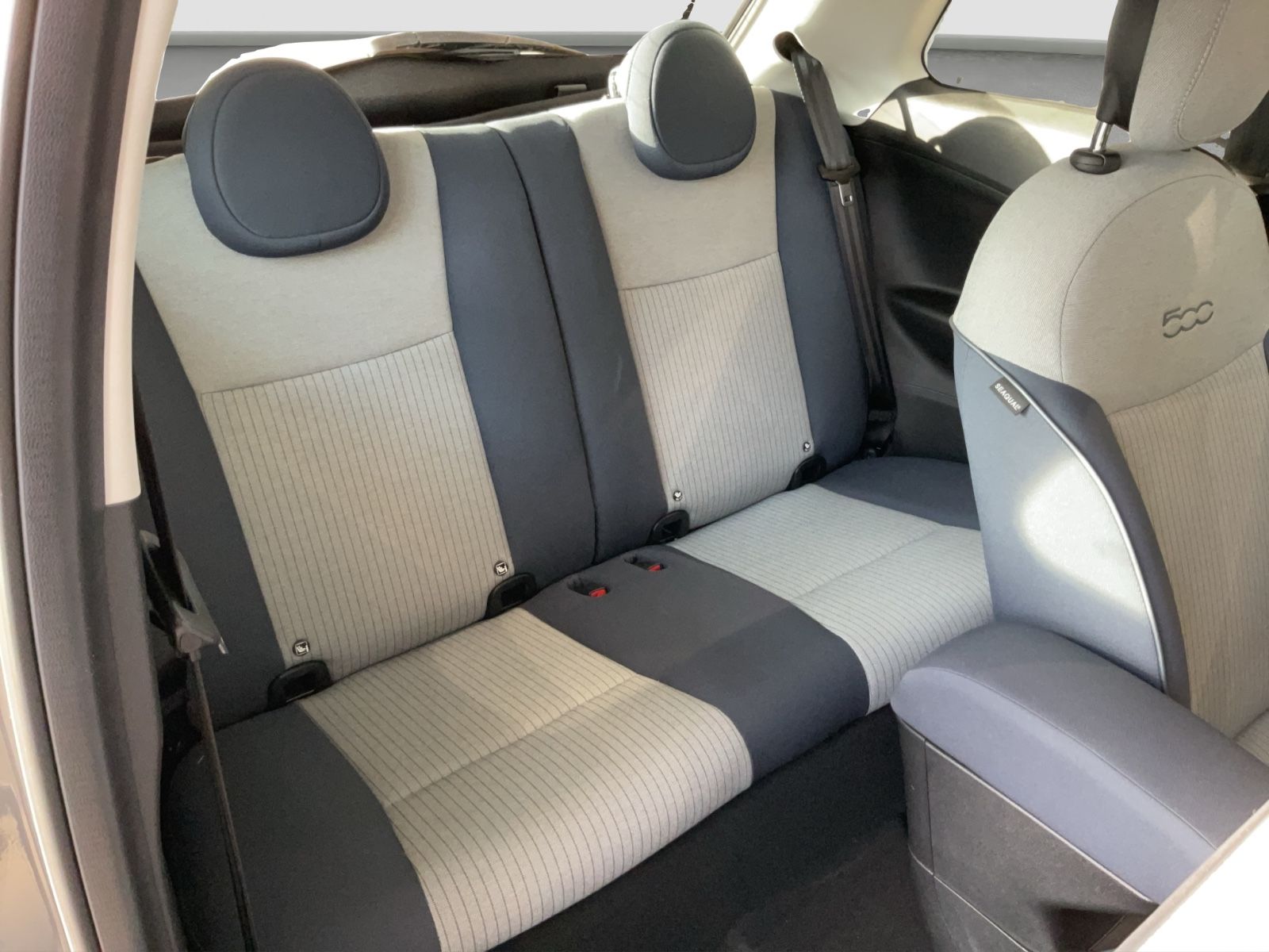 Fahrzeugabbildung Fiat 500e Icon 42 kWh