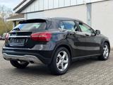 Mercedes-Benz GLA 180d CDI-Navi-Temp.-Teileder-ILS-Shz-Keyless - schwarze Mercedes-Benz GLA 180
