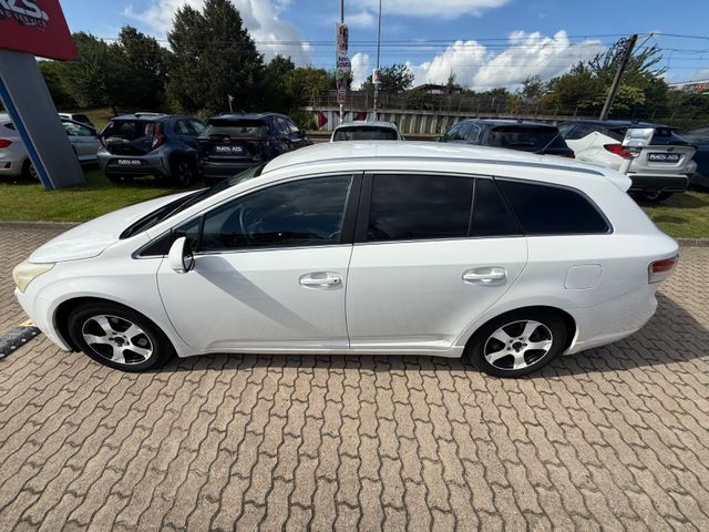 Toyota Avensis Combi Sol 1.8