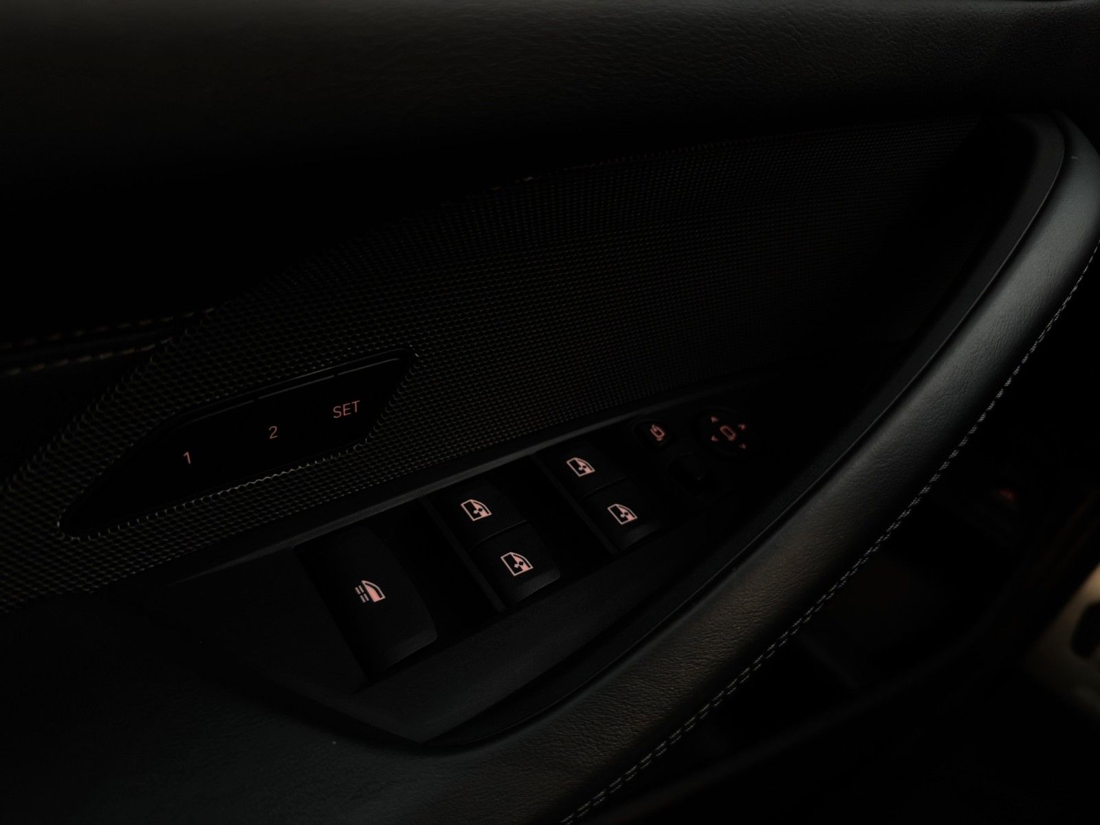 Fahrzeugabbildung BMW M4 Comp. Cabrio xDrive HUD/360°/H&K/Bhz.Lenk