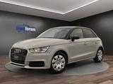 Audi A1 Sportback 5-TÜRIG°AUTOMATIK°SHZ°PDC - mit Benzin-Antrieb: Beige, Limousine