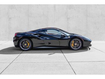 2015 Ferrari 488 GTB 照片 7