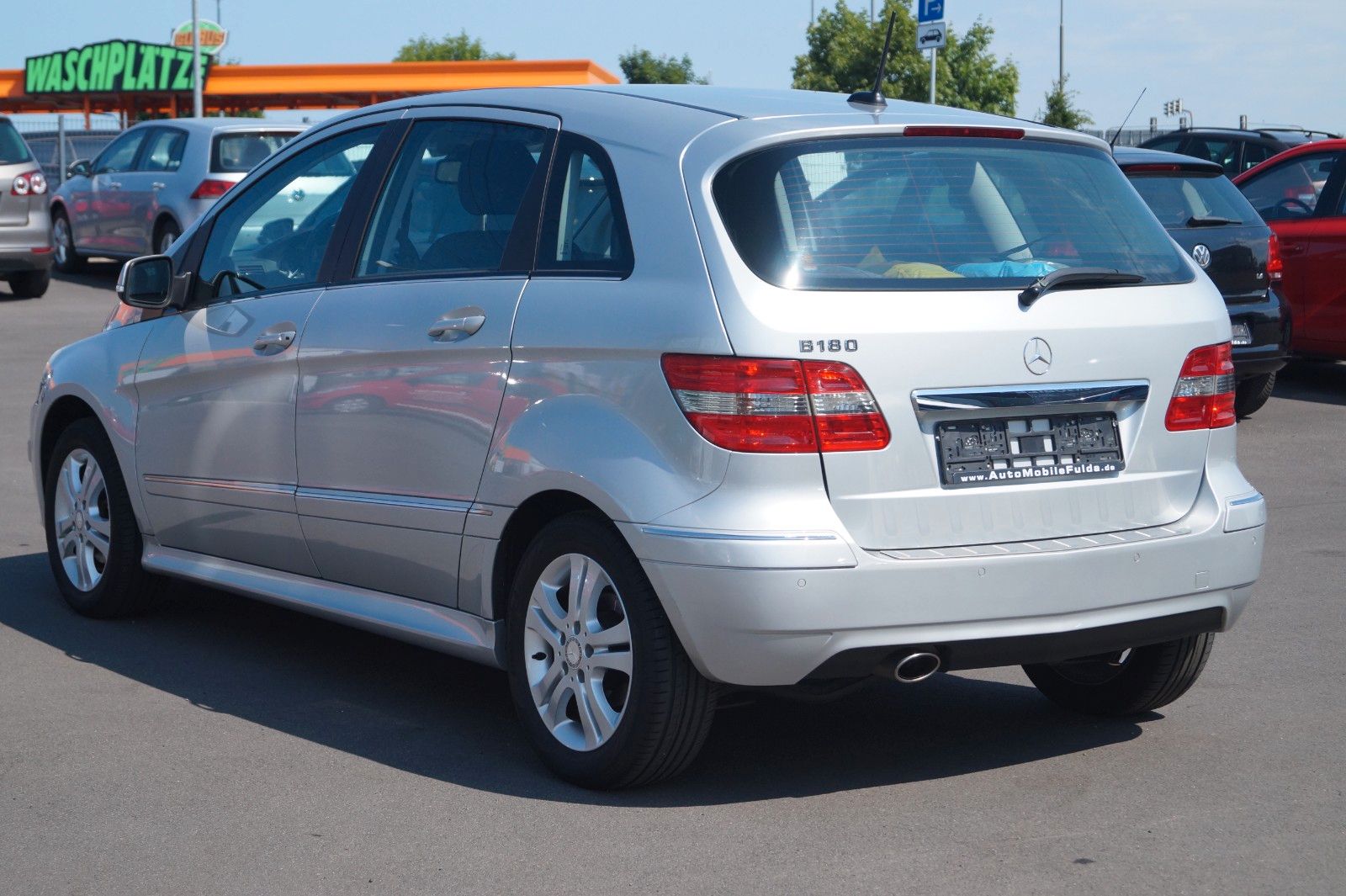 Fahrzeugabbildung Mercedes-Benz B 180 *1.Hand, TÜV neu, Inspektion neu