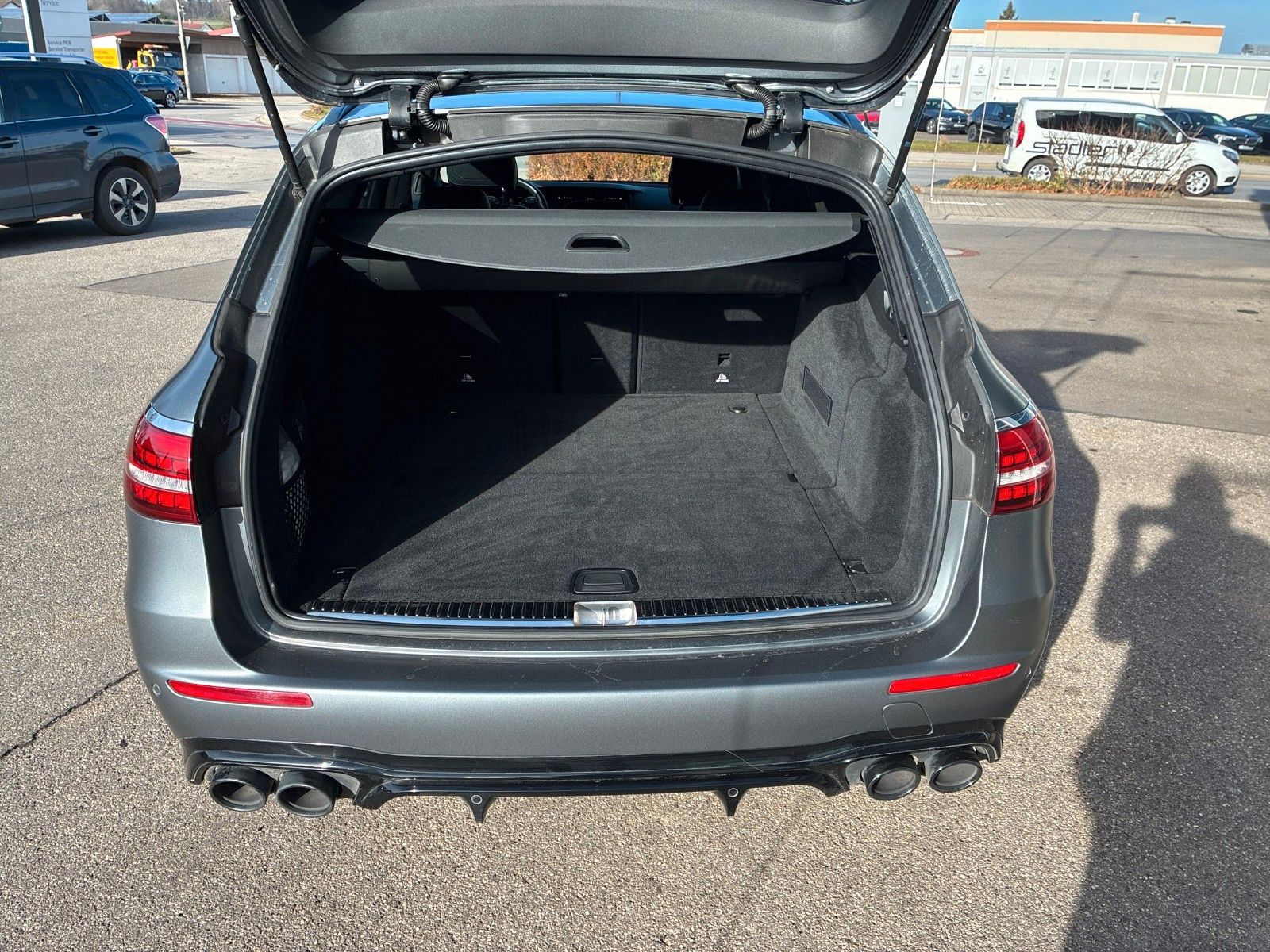 Fahrzeugabbildung Mercedes-Benz E 53 AMG E -Klasse T-Modell, ACCTEMPOMAT, KAMERA