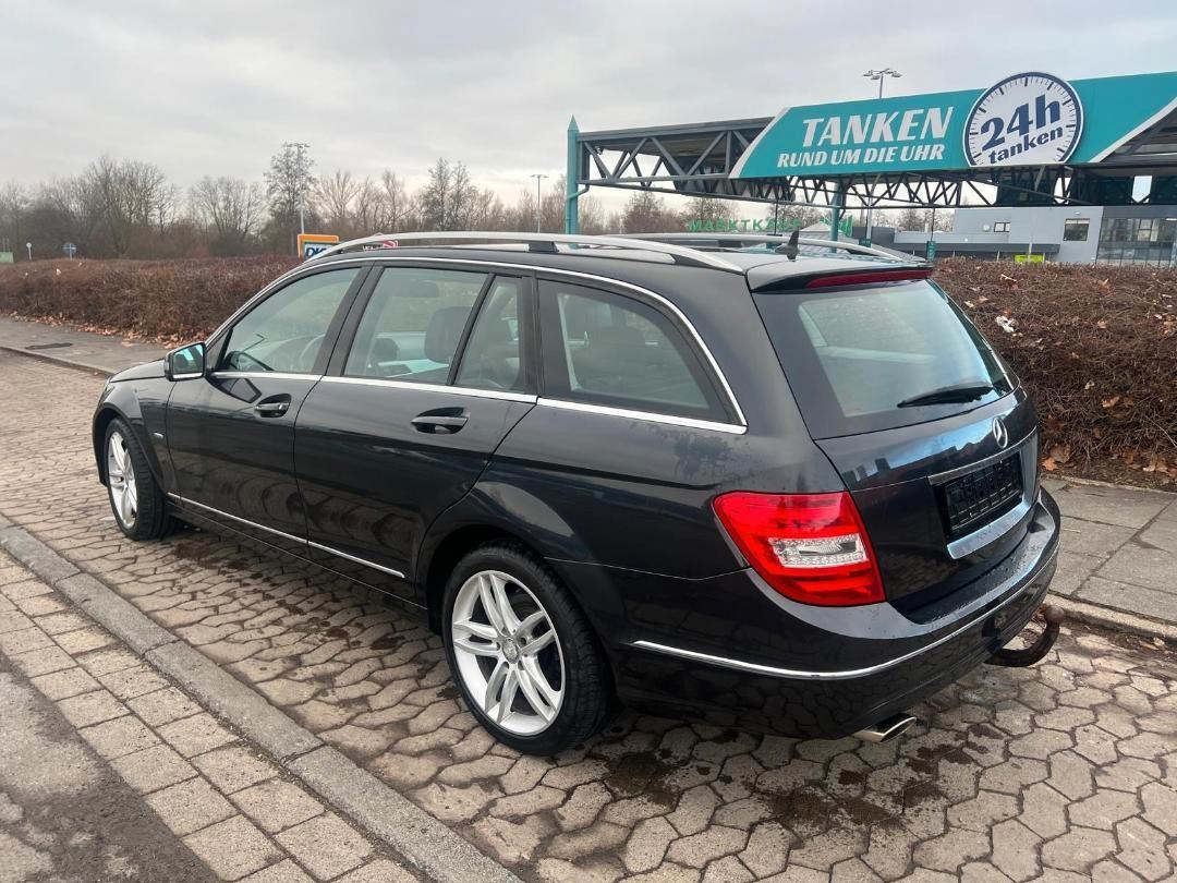Mercedes-Benz C220 2011 — photo 6