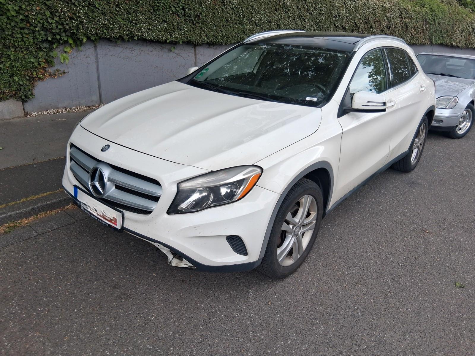 Mercedes-Benz GLA 250 Unfall