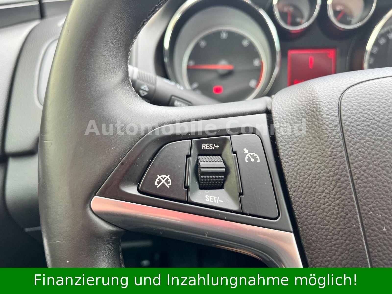 Opel Insignia 2013 — photo 27