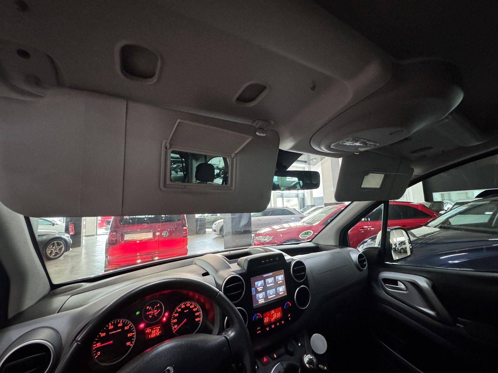 Fahrzeugabbildung Peugeot Partner Tepee 1.6 HDI ALLURE PDC SHZ KLIMA 2HAND