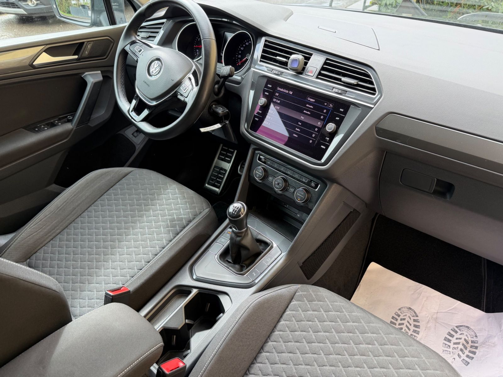 Volkswagen Tiguan ComfortlineLedNaviAccE-KlappeGarantieTop foto 13