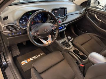 Hyundai i30 YES! Plus *PANO*AHK*KAMERA*NAVI*CARPLAY*TEMP