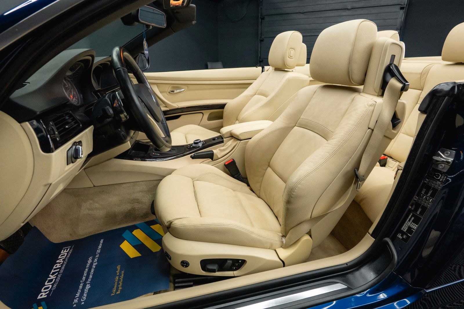 Fahrzeugabbildung BMW 330d Cabrio Sport Edition *Bi-Xenon*H&K*Memory*