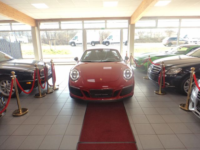 Porsche 911 Carrera 4 GTS Cabriolet Voll