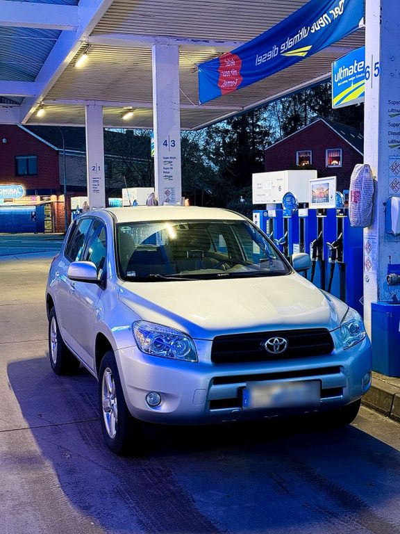 Image of Toyota RAV 4
