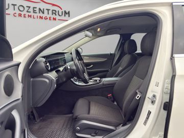 Mercedes E 220 - 9