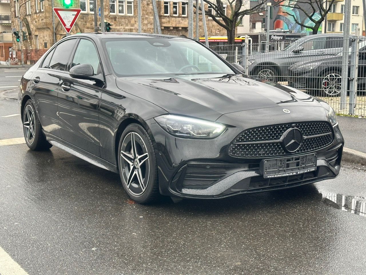 Fahrzeugabbildung Mercedes-Benz C 300 d AMG LINE+AVANTGARDE*1.HAND*